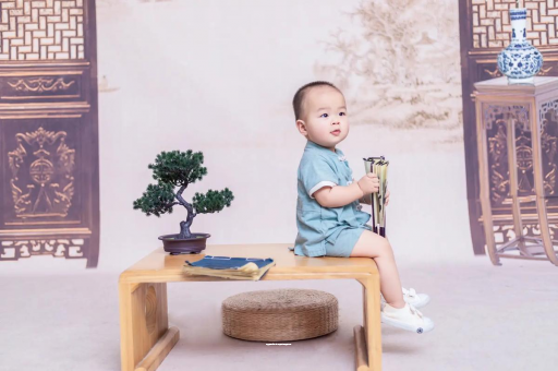 丹阳宝宝几个月翻身才正常